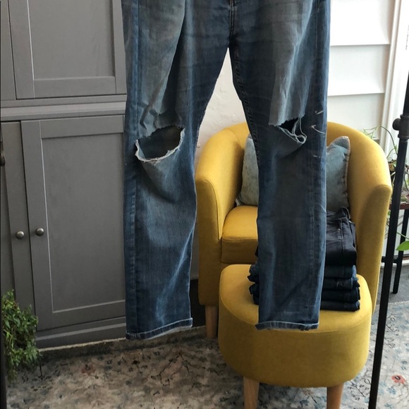 Very well worn Levi’s 510 skinny jeans. 34x30 - Picture 2 of 13